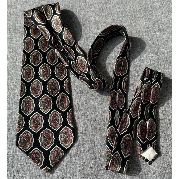 Sinsabang Other - Sinsabang Silk Tie Black Geometric Design